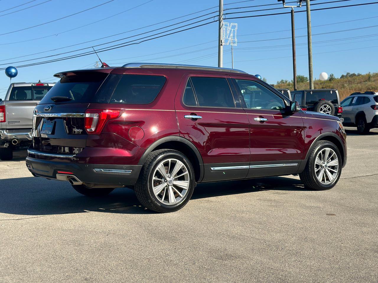Used 2018 Ford Explorer Limited w/ Equipment Group 301A AWD/4WD image 4