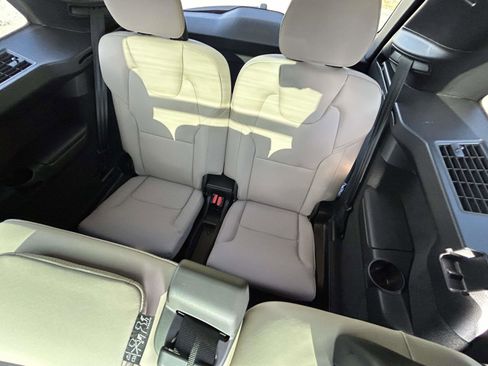 New 2026 Volvo XC90 B6 Core w/ Protection Package Premier AWD/4WD image 13