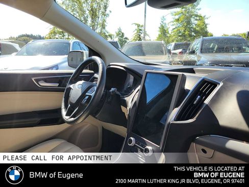 Used 2022 Ford Edge Titanium w/ Class II Trailer Tow Package AWD/4WD image 12