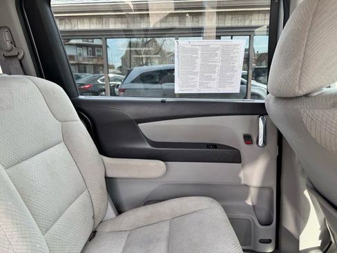 Used 2016 Honda Odyssey SE image 19