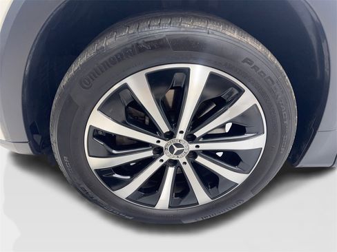 Used 2022 Mercedes-Benz GLB 250 w/ Premium Package Lite image 79