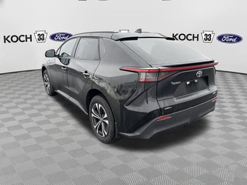 Used 2024 Toyota bZ4X XLE w/ Weather Package image 6