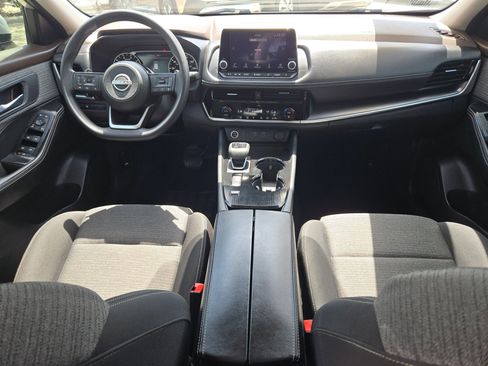 Used 2023 Nissan Rogue SV image 13