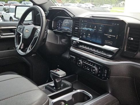 Used 2025 Chevrolet Silverado 1500 LTZ w/ LTZ Convenience Package II AWD/4WD image 36