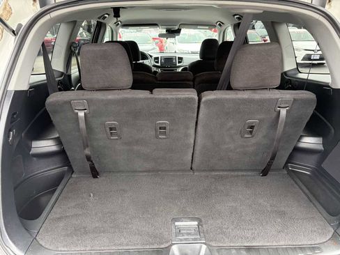 Used 2019 Honda Pilot LX image 22