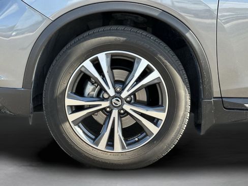 Used 2017 Nissan Rogue SL w/ SL Premium Package image 26