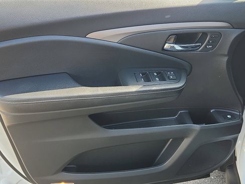 Used 2022 Honda Ridgeline RTL-E image 12