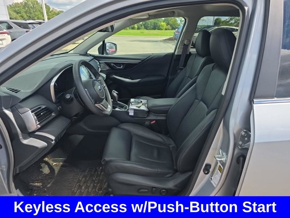 Used 2025 Subaru Outback Limited AWD/4WD image 9