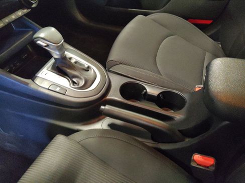 Used 2019 Kia Forte LXS FWD image 26