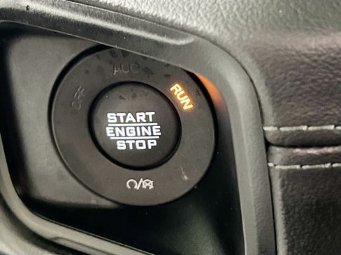 Used 2024 Jeep Wrangler Unlimited Rubicon 4xe AWD/4WD image 22