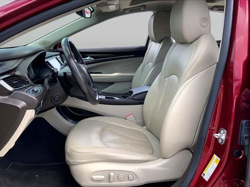 Used 2017 Buick LaCrosse Premium w/ Driver Confidence Package #2 AWD/4WD image 8