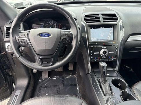 Used 2018 Ford Explorer Sport w/ Equipment Group 401A image 18