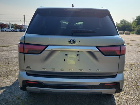 Used 2024 Toyota Sequoia Capstone AWD/4WD image 6