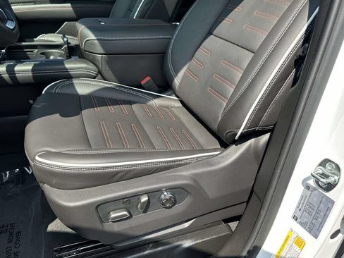 Used 2026 GMC Yukon XL AT4 Ultimate AWD/4WD image 21
