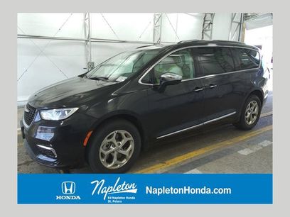 Used 2021 Chrysler Pacifica Limited w/ Premium & Safety Sphere Group