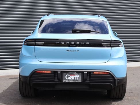 Certified 2025 Porsche Macan 4 Electric AWD/4WD image 11