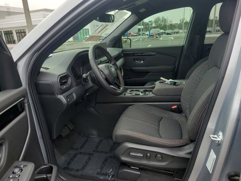 New 2026 Honda Pilot Sport image 15