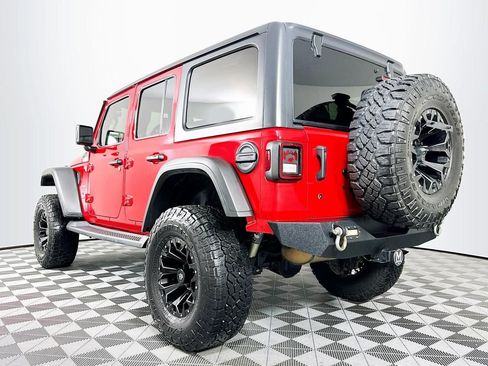 Used 2020 Jeep Wrangler Unlimited Sahara image 15