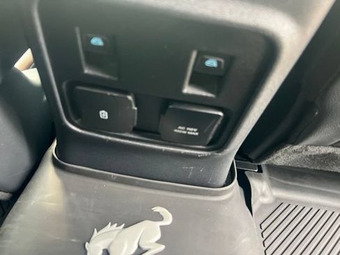 Used 2022 Ford Bronco Outer Banks AWD/4WD image 32