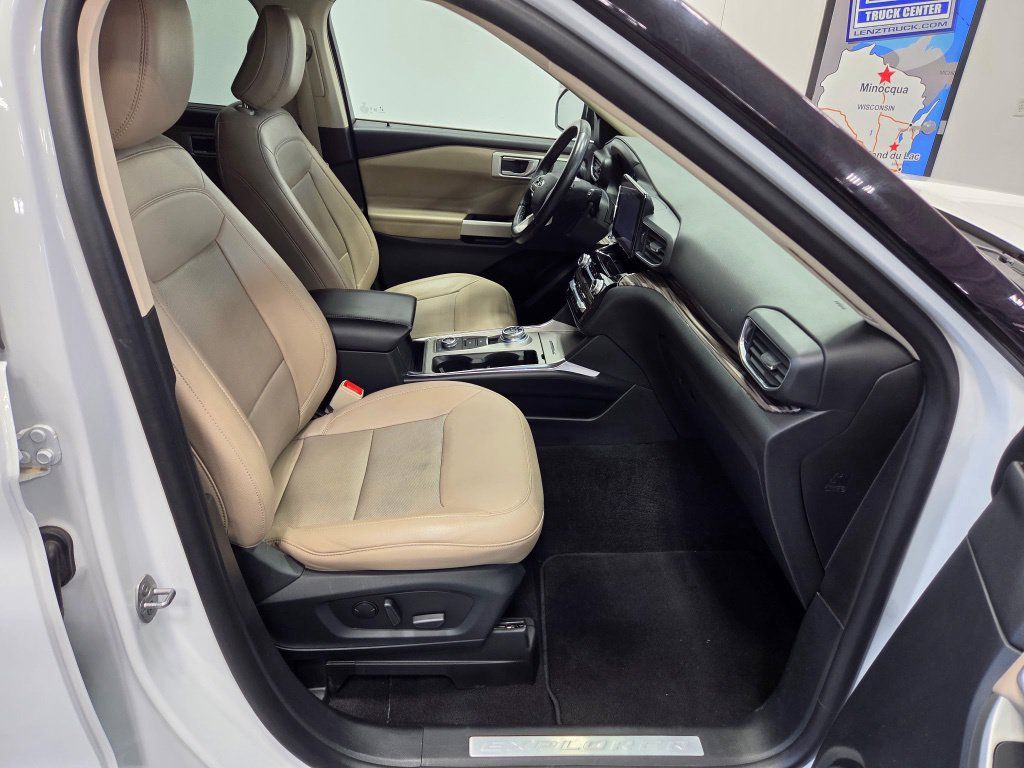 Used 2021 Ford Explorer Limited AWD/4WD image 17