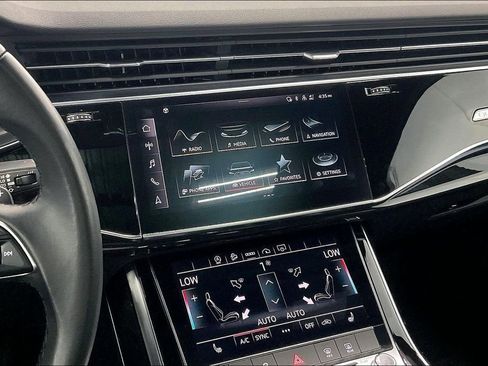 Used 2022 Audi Q7 3.0T Premium Plus w/ Premium Plus Package AWD/4WD image 6