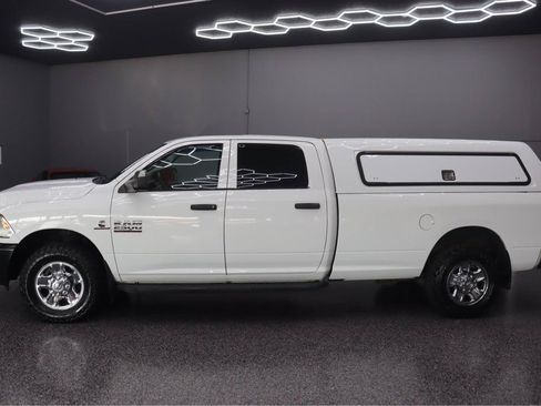 Used 2018 RAM 2500 Tradesman RWD image 2