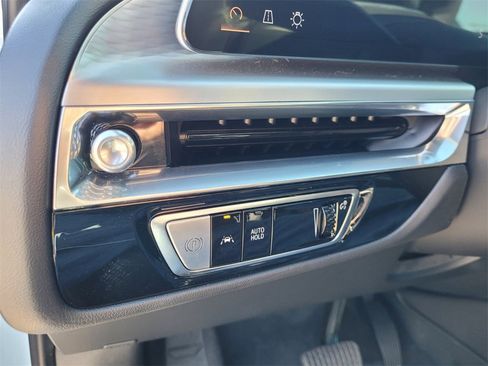 Used 2024 Cadillac Lyriq Sport image 23