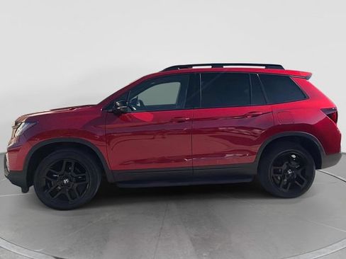 Used 2025 Honda Passport Black Edition image 2