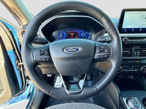 Used 2020 Ford Escape SE Sport image 38