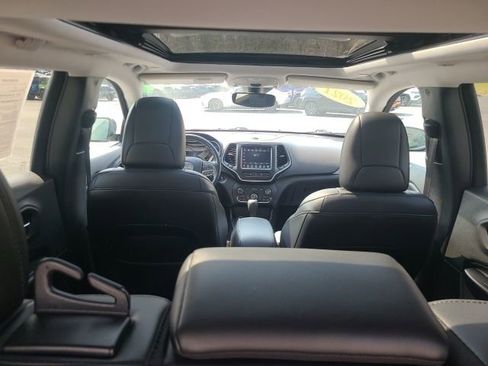 Used 2021 Jeep Cherokee Latitude Lux w/ Sun & Sound Group image 19