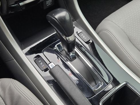 Used 2016 Honda Accord EX-L image 18