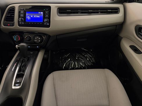 Used 2016 Honda HR-V LX image 28