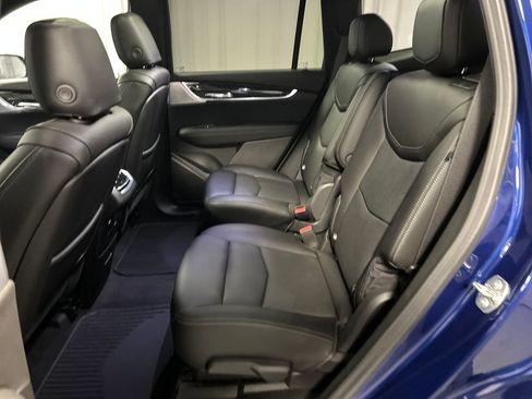 Used 2024 Cadillac XT6 Premium Luxury AWD/4WD image 24