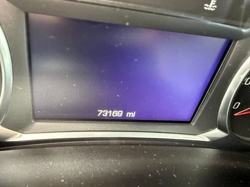 Used 2020 Chevrolet Equinox LT w/ Driver Convenience Package FWD image 9