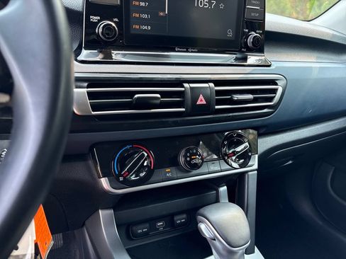 Used 2021 Kia Seltos S AWD/4WD image 13