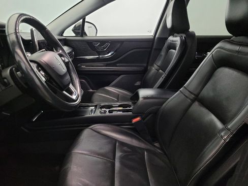 Used 2022 Lincoln Corsair w/ Premium Package image 17