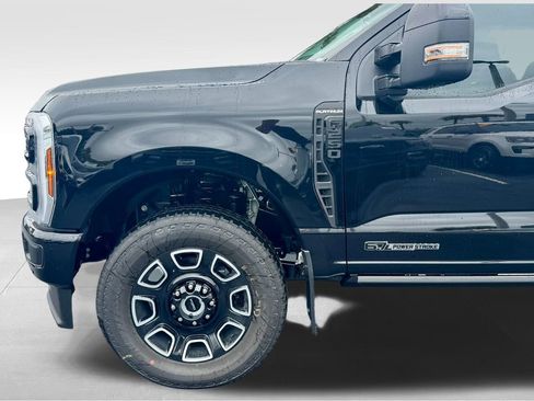 New 2026 Ford F250 Platinum AWD/4WD image 16
