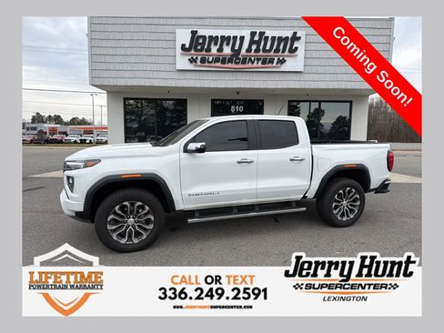 Used 2024 GMC Canyon Denali image 1