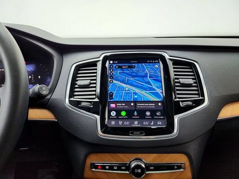 Certified 2023 Volvo XC90 B5 Plus w/ Protection Package Premier AWD/4WD image 23