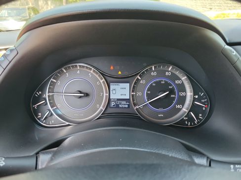 Used 2016 INFINITI QX80 Luxe w/ 22" Wheel Package image 25