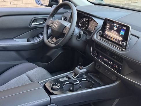 New 2026 Nissan Rogue SV w/ Cold Weather Package AWD/4WD image 8