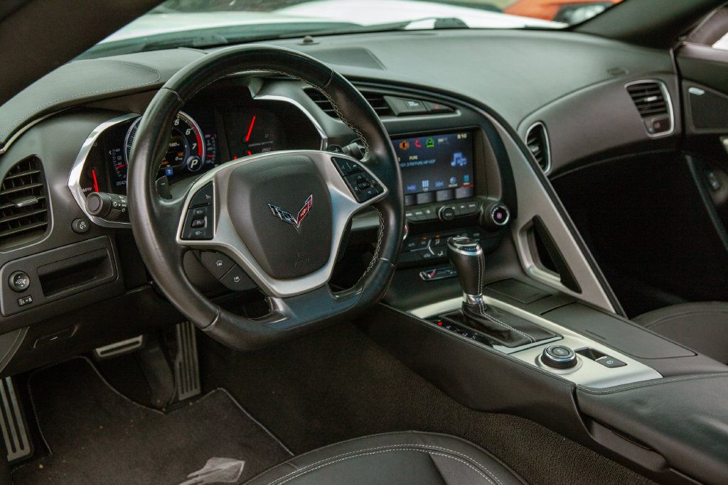 Used 2016 Chevrolet Corvette Stingray Coupe RWD image 10