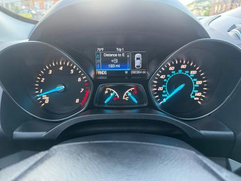 Used 2016 Ford Escape SE w/ Equipment Group 201A image 24