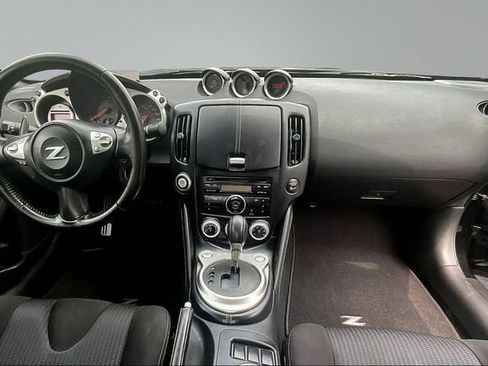 Used 2012 Nissan 370Z Coupe RWD image 7
