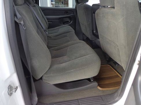 Used 2004 Chevrolet Silverado 2500 LS AWD/4WD image 10
