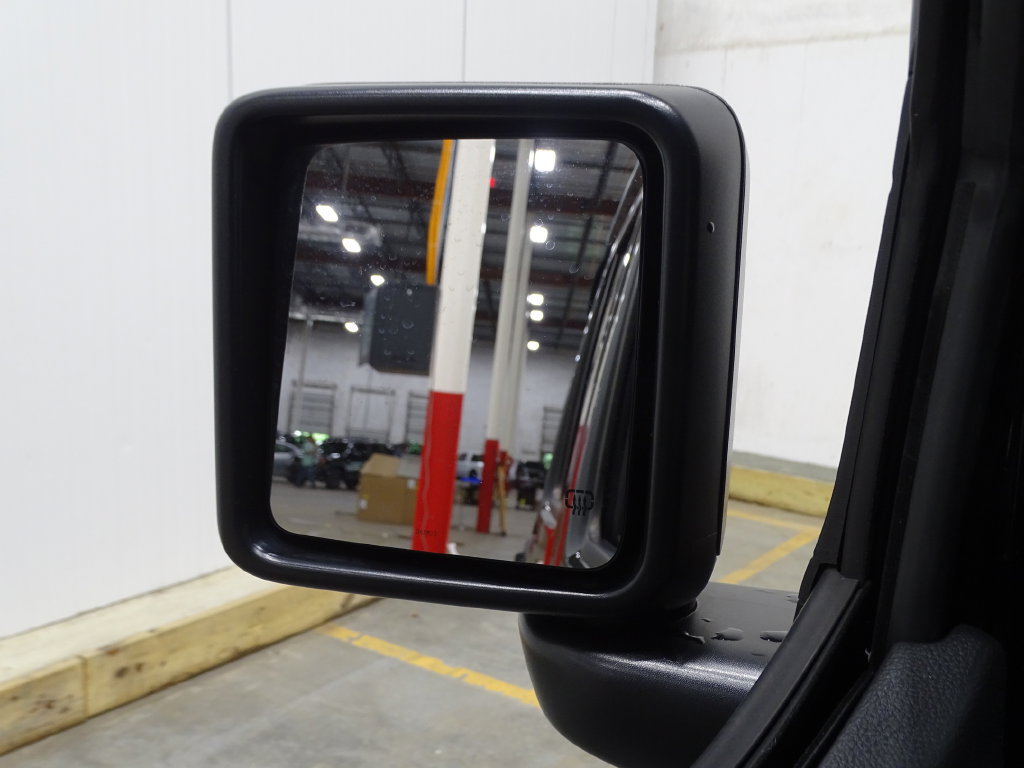 Used 2024 Jeep Wrangler Unlimited Sahara AWD/4WD image 35