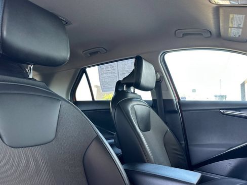 Used 2023 Kia Niro Wind w/ Wind Preserve Package FWD image 18