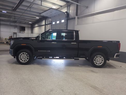 Used 2024 GMC Sierra 2500 SLT w/ SLT Premium Package AWD/4WD image 6