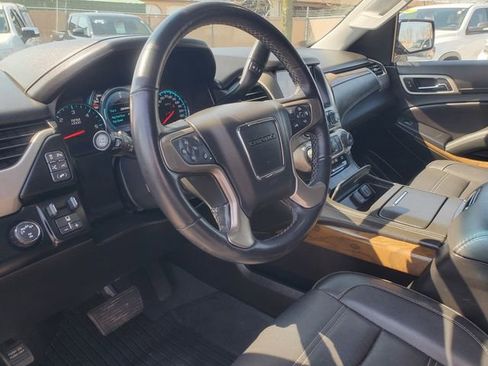 Certified 2019 GMC Yukon Denali w/ Open Road Package AWD/4WD image 18