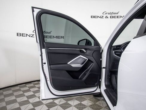 Used 2023 Audi Q3 2.0T Premium w/ Black Optic Package image 21